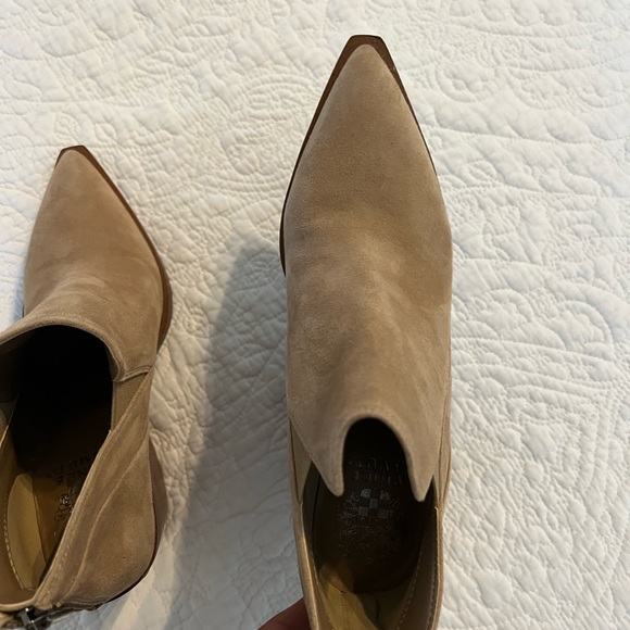 Vince Camino suede booties size 6.5. Brand new. - Picture 6 of 7